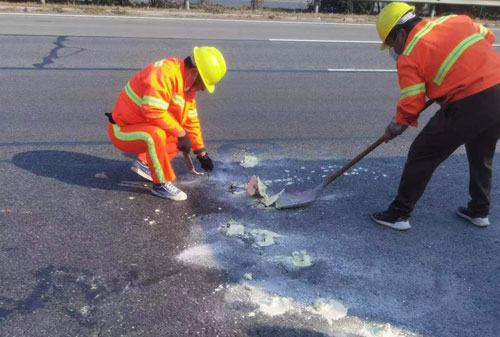 轵城镇公路下沉注浆加固